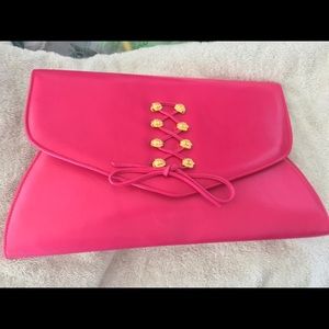 NWT PERE’ NUCI CONVERTIBLE CLUTCH/SHOULDER BAG ❤️
